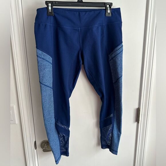 Zella Blue Color Block Athletic Capri Leggings, Size L - Picture 1 of 6